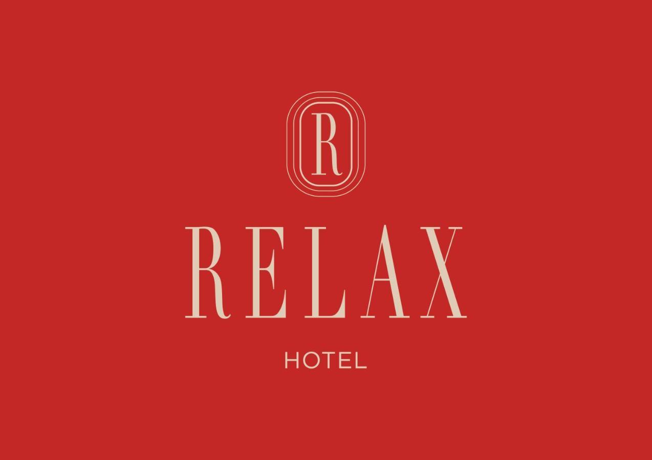 Relax Hotel Palaiochora Exterior foto